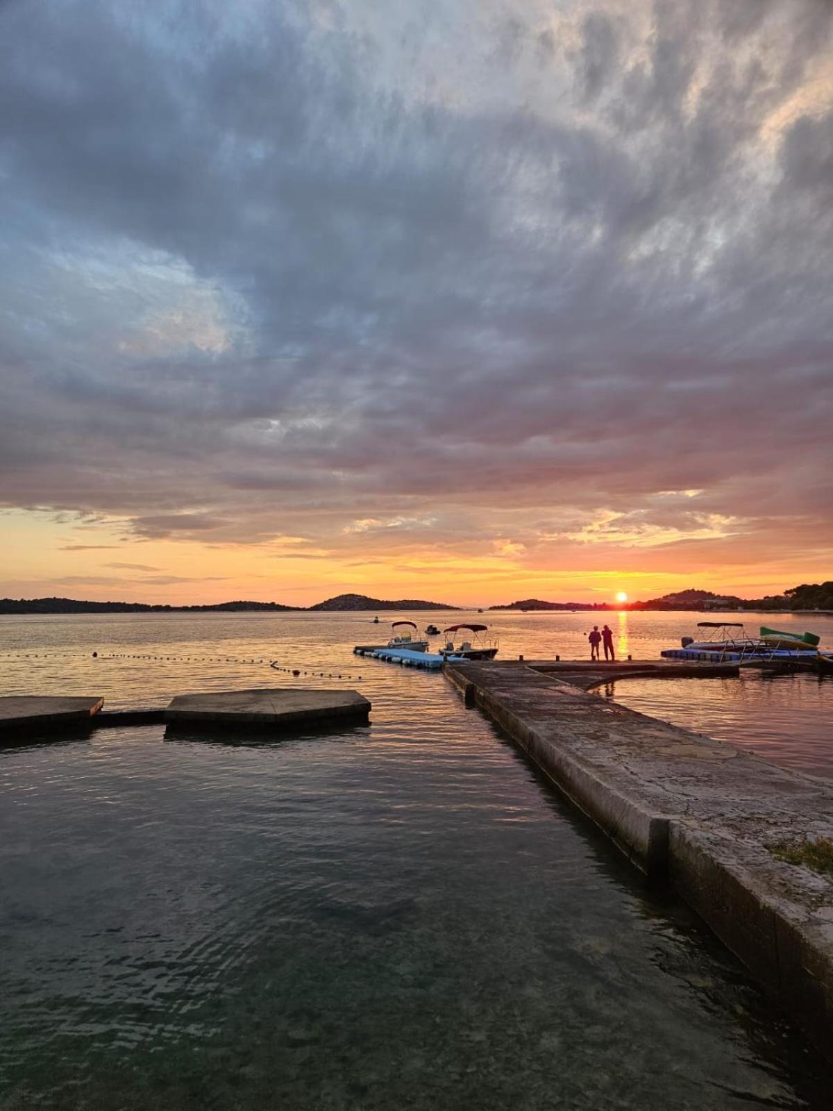 Apartmani Linda Vodice Exterior photo